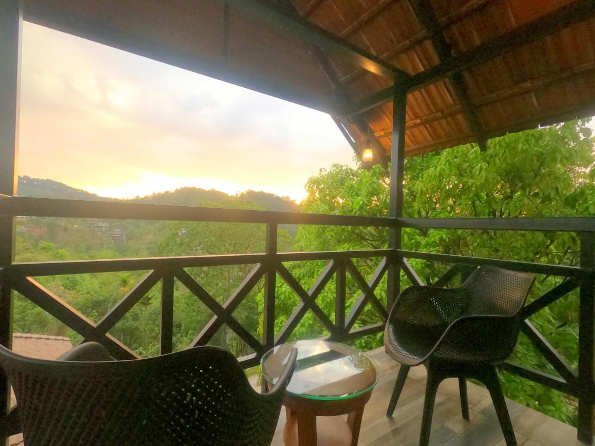 The Wild Trails Clarks Exotica , Munnar Otel Dış mekan fotoğraf